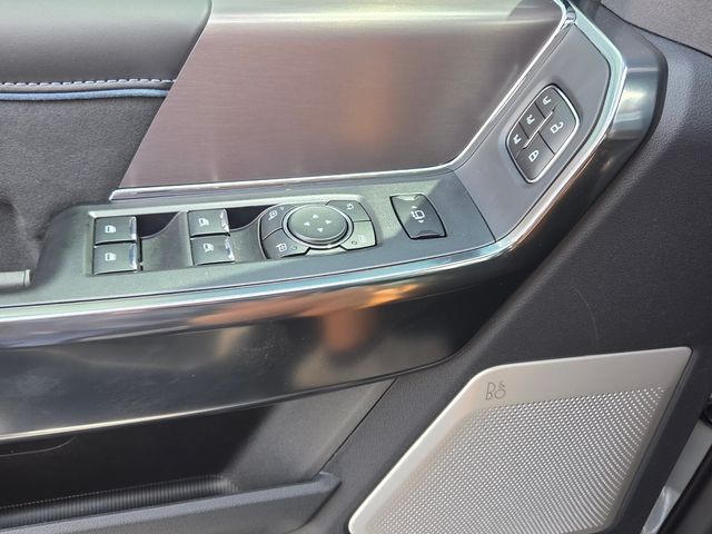 New 2026 White Ford Platinum image 29
