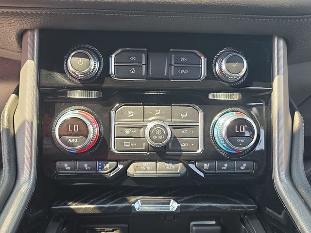 Used 2021 Black GMC Denali image 25