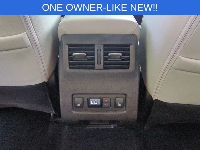 Used 2025 White Mitsubishi SEL image 34