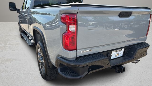 Used 2025 Gray Chevrolet Custom image 37