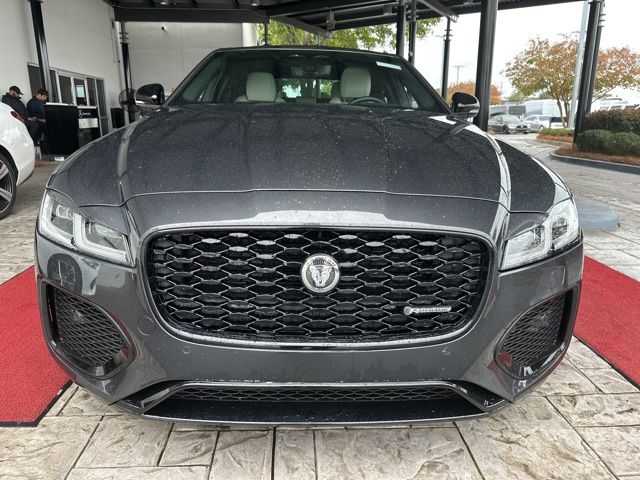 2024 Jaguar XF R-Dynamic SE - 10