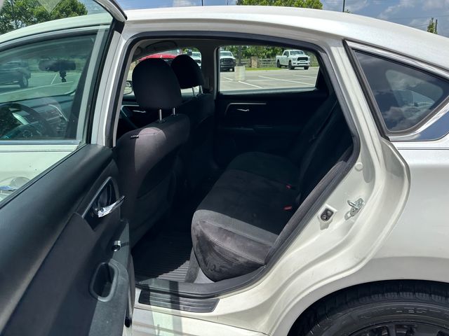 Used 2014 White Nissan 2.5 SV image 12