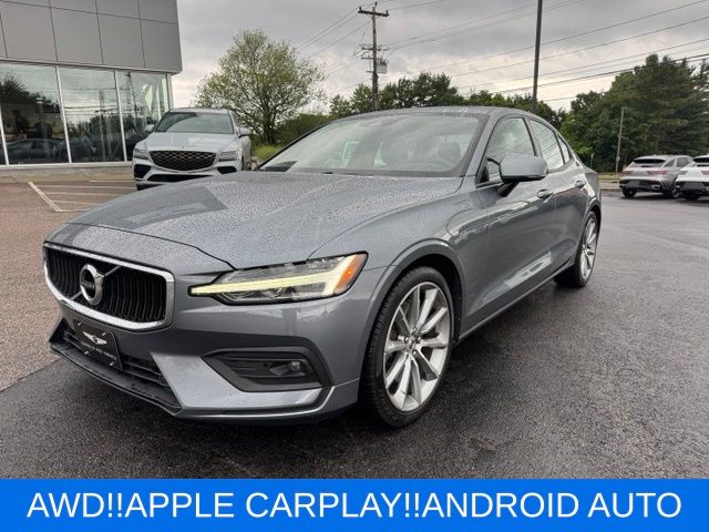 2021 Volvo S60 T6 Momentum AWD