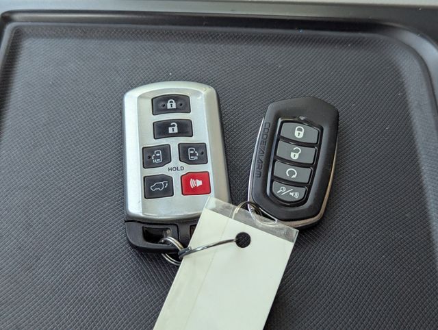 2018 Midnight Black Metallic Toyota Sienna XLE FWD Van