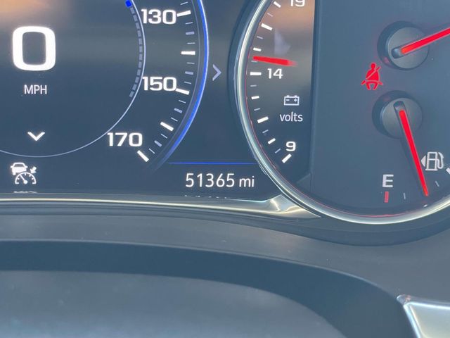 Used 2023 White Chevrolet Premier image 22