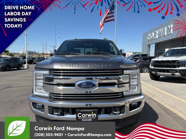 2017 Ford F-350 Super Duty Lariat Crew Cab 4WD