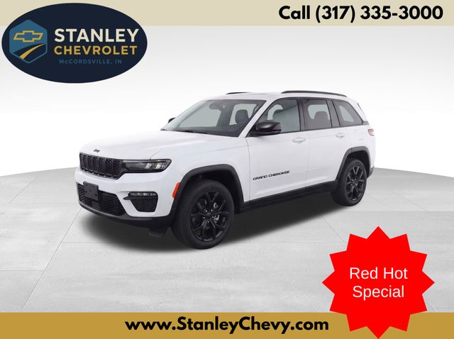 Bright White Clearcoat 2025 Jeep Grand Cherokee SUV / Crossover Four-Wheel Drive 8-Speed Automatic