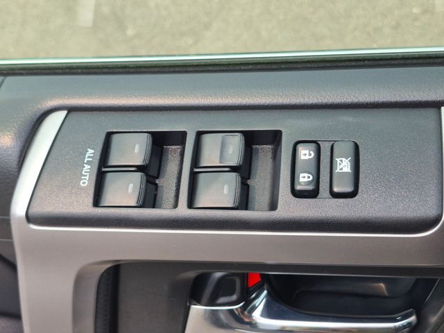 2017 Toyota 4Runner - Image 16