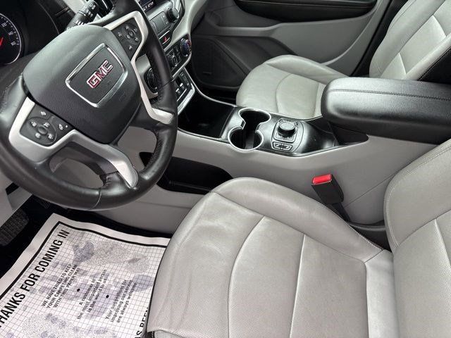 2020 GMC Terrain SLT photo