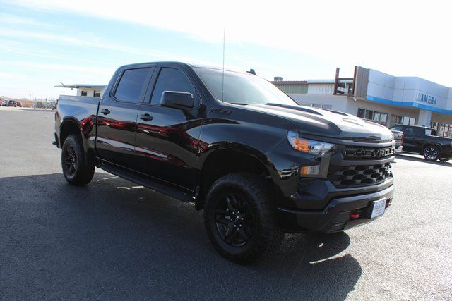 2024 Chevrolet Silverado 1500 Custom Trail Boss Crew Cab 4WD