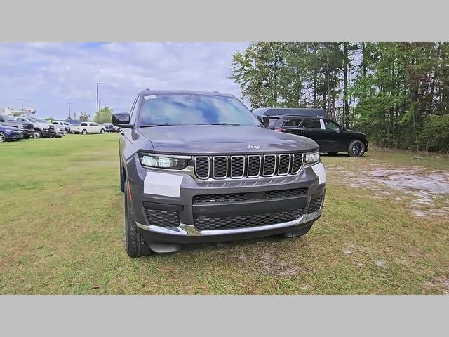 2026 Jeep Grand Cherokee L Laredo 4x2