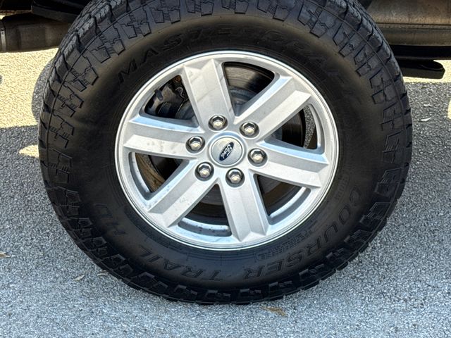 Used 2023 White Ford XLT image 10