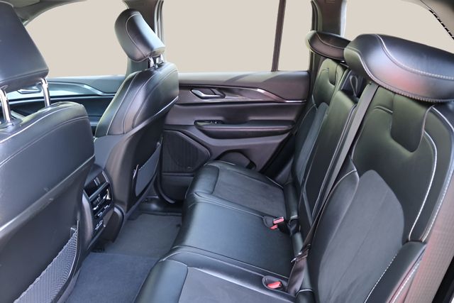 Used Car 2023 Jeep Grand Cherokee  Altitude For Sale Under $30,000 In Austin, Texas