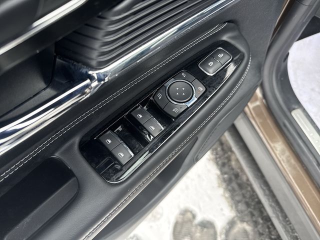 Certified Used 2022 Brown Lincoln Reserve image 17