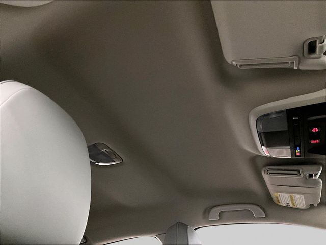 2023 Subaru Crosstrek Limited White at Rafferty Subaru