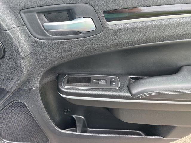 2023 Chrysler 300 S photo