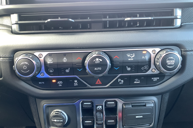 2025 Jeep Wrangler 4-Door Rubicon 392 Final Edition - Photo 31