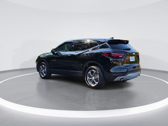 Used 2025 Black Chevrolet LT image 6
