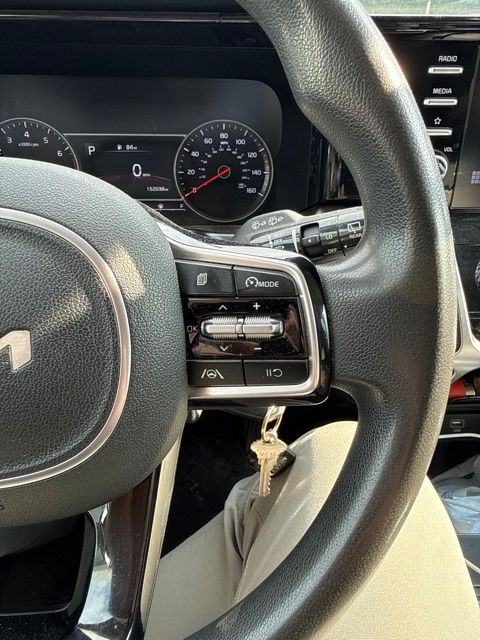 2022 Kia Sorento LX White at South Hills Kia