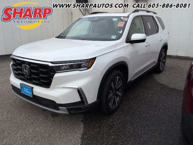 2023 Honda Pilot Touring AWD
