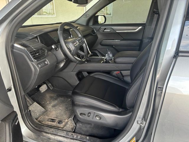 Used 2025 Silver GMC Elevation image 8