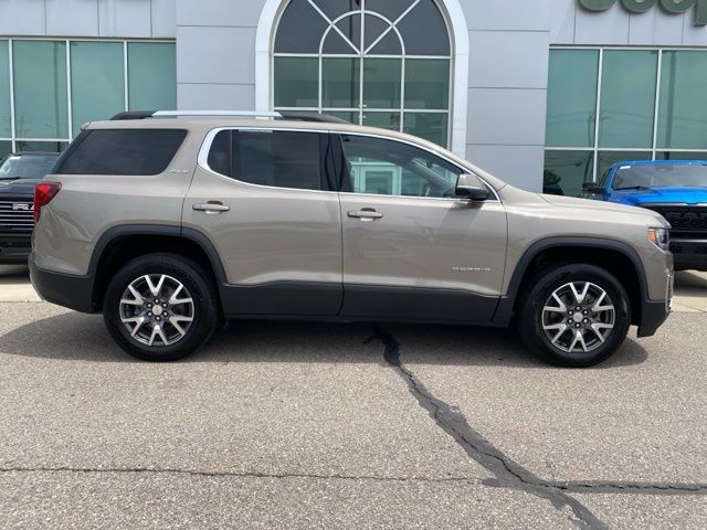 2022 GMC Acadia SLE - Light Stone exterior view 4
