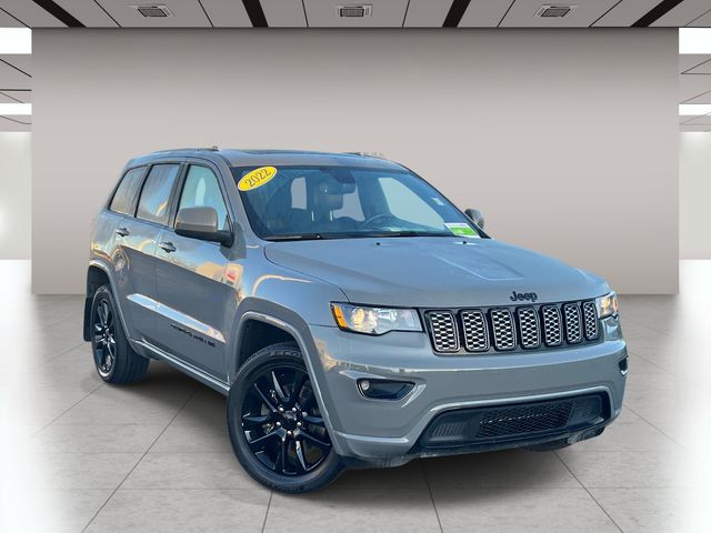 Gray 2022 Jeep Grand Cherokee WK Laredo E 4WD SUV / Crossover Four-Wheel Drive 8-Speed Automatic