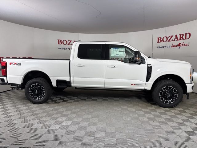 2025 Star White Metallic Tri-Coat Ford Super Duty F-250 SRW Platinum 4X4 Truck