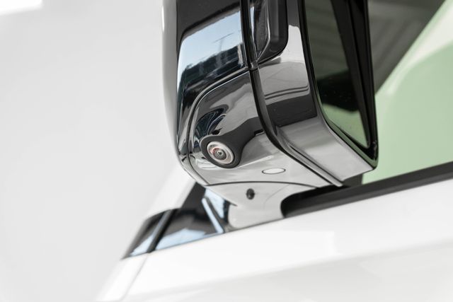 Used 2025 Land rover Defender 110 SUV