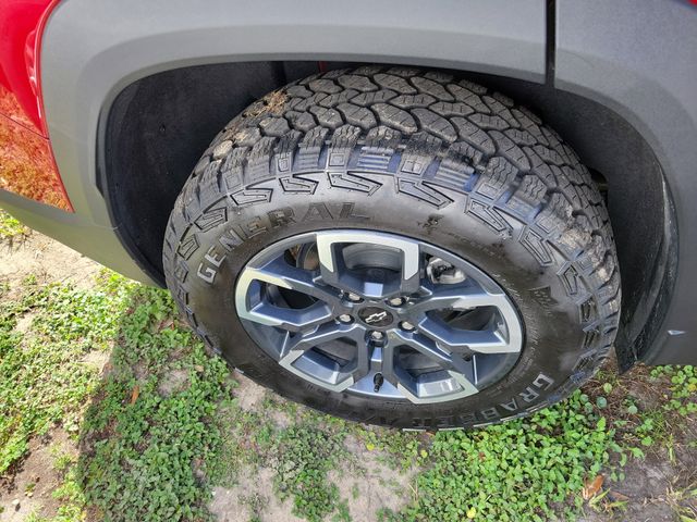 View vehicle photo 7