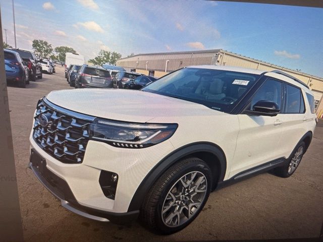 2025 Ford Explorer Platinum 4WD (PL535)'s photo