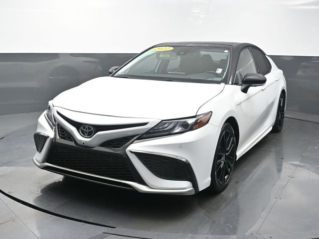 White 2022 Toyota Camry XSE FWD Sedan Front-Wheel Drive 8-Speed Automatic