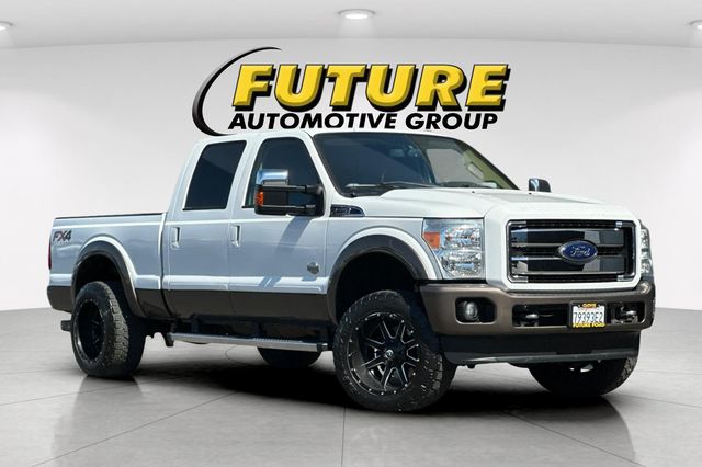 Oxford White 2016 Ford F-250 Super Duty Pickup Truck Four-Wheel Drive 6-Speed Automatic Overdrive