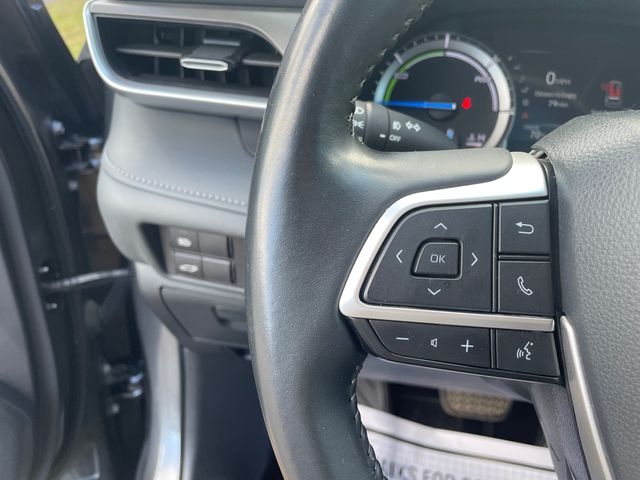 Used 2022 Toyota Highlander Hybrid SUV