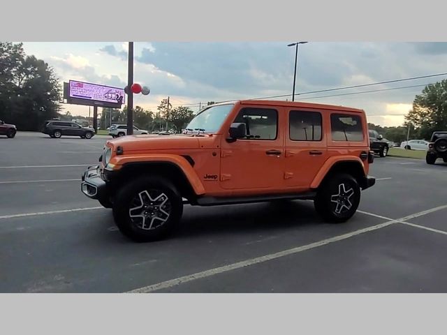 2025 Jeep Wrangler 4-Door Sahara 4x4