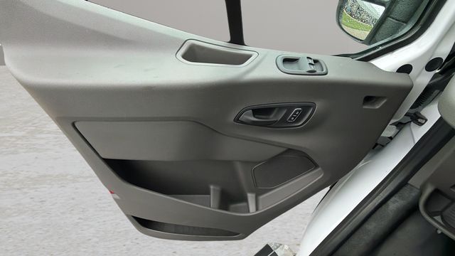 Used 2025 White Ford Base image 17