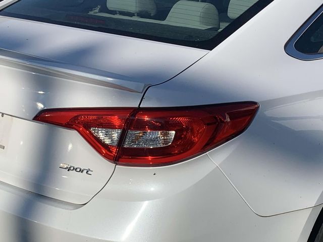 2015 Hyundai Sonata Sport 11