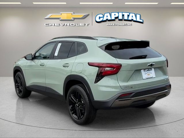 Used 2026 Green Chevrolet ACTIV image 3