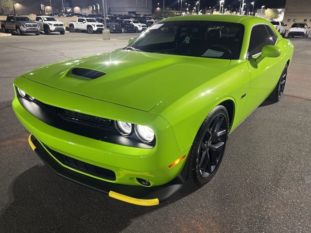 2023 Dodge Challenger R/T 8