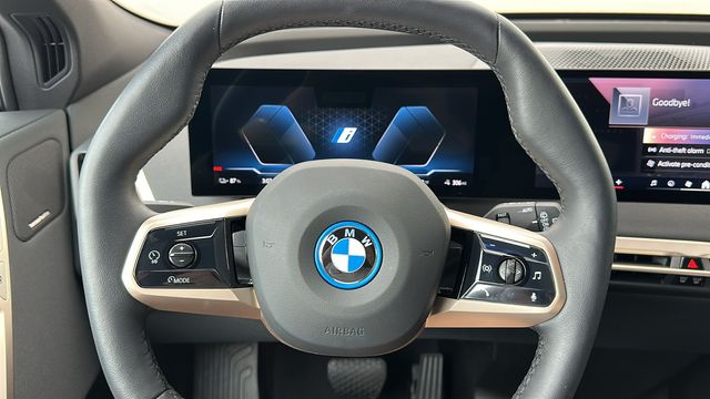 2025 BMW iX xDrive50 16