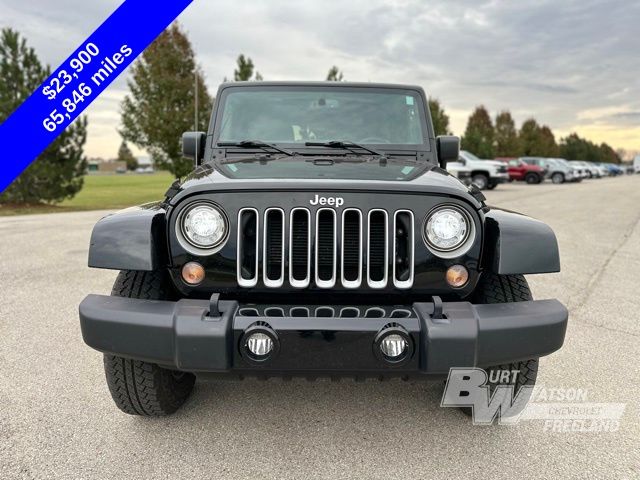 2017 Jeep Wrangler Unlimited Sahara 8