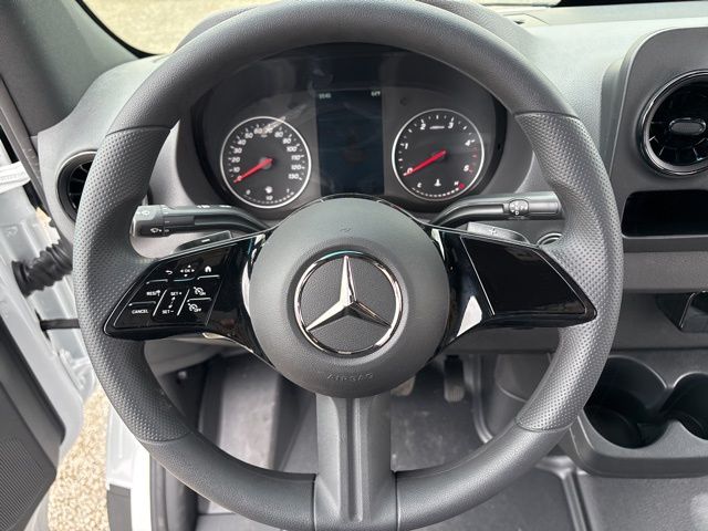 2025 Mercedes-Benz Sprinter 2500 Cargo 144 WB photo
