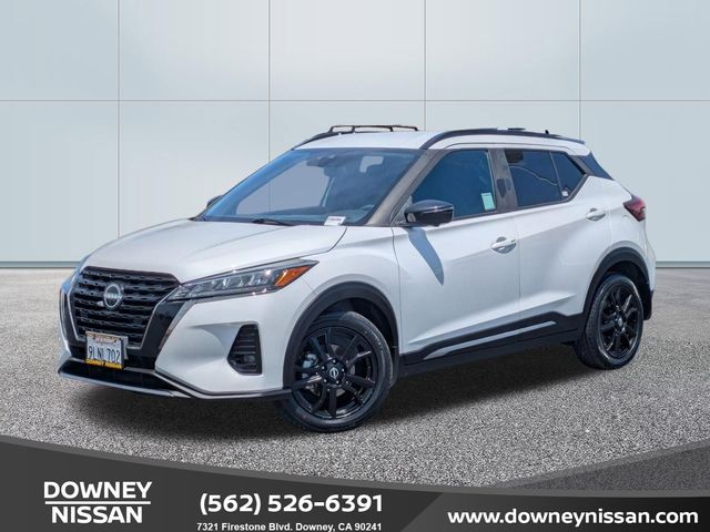 Aspen White Tricoat 2024 Nissan Kicks SUV / Crossover Front-Wheel Drive Continuously Variable Transmission