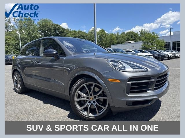 Gray (Quartzite Grey Metallic) 2022 Porsche Cayenne SUV / Crossover All-Wheel Drive 8-Speed Automatic