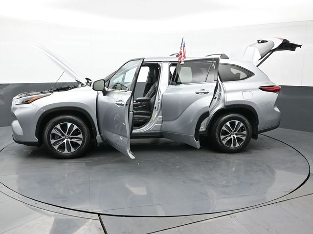 2022 Toyota Highlander Hybrid XLE 54