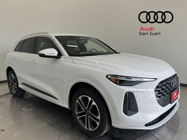 Glacier White Metallic 2025 Audi Q5 quattro Premium 40 TFSI SUV / Crossover All-Wheel Drive 7-Speed Automatic