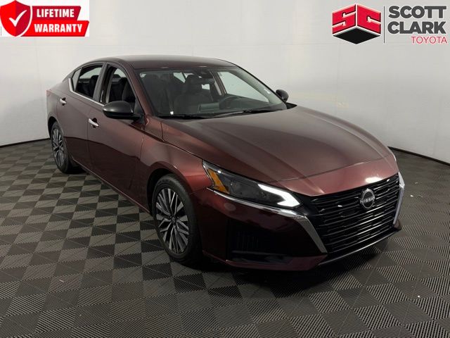 2024 Nissan Altima SV