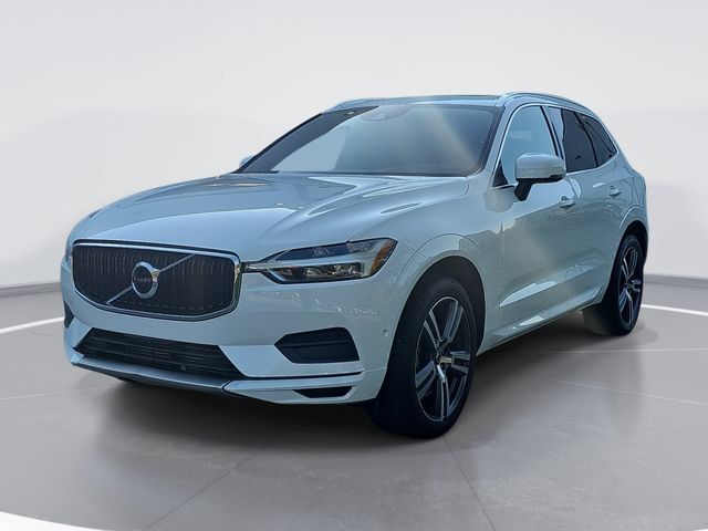 Used 2019 White Volvo T6 Momentum image 7