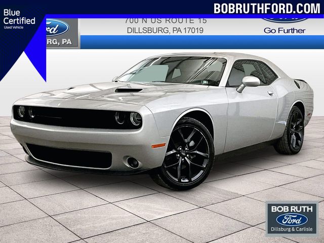 Triple Nickel Clearcoat 2022 Dodge Challenger SXT RWD Coupe Rear-Wheel Drive 8-Speed Automatic
