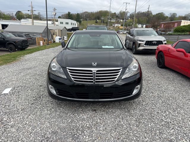 Used 2016 Black Hyundai Signature image 2